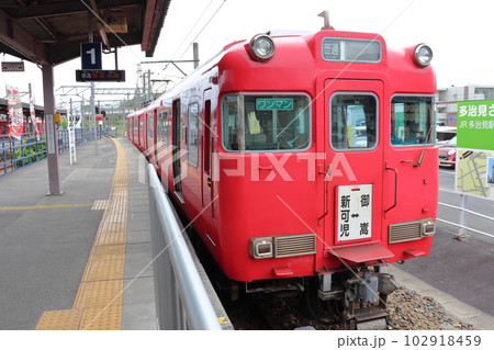 名鉄 広見線の6000系電車(新可児駅) 名鉄 広見線の6000系電車(新可児駅) 102918459