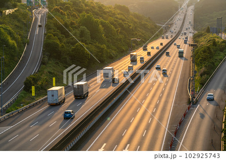 《静岡県》新東名高速道路・日本の大動脈 《静岡県》新東名高速道路・日本の大動脈 102925743