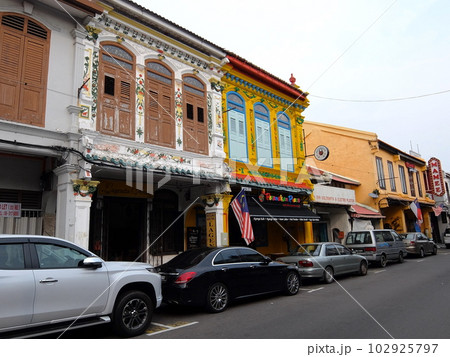 ジョンカーストリートのプラナカン建築（マラッカ/マレーシア） 102925797