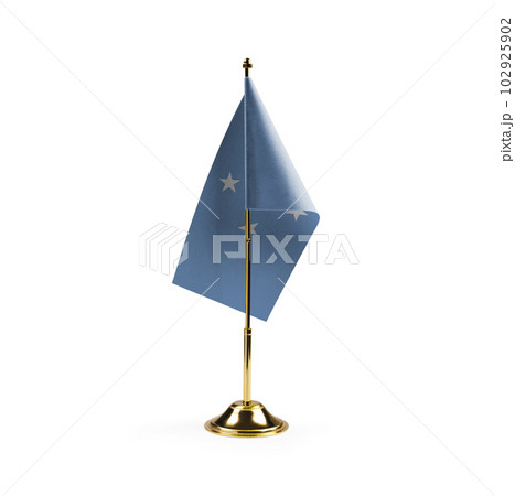 Small national flag of the Federated States Micronesia on a white background 102925902