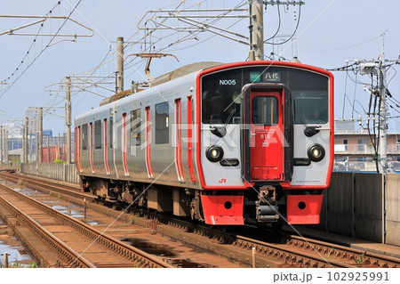 JR九州】815系（鹿児島本線：西熊本駅）の写真素材 [102925991
