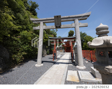建勲神社（京都市北区）末社義照稲荷神社 102926032