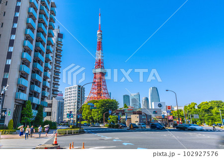 日本の東京都市景観 連続真夏日…熱中症に注意。赤羽橋から青空に映える東京タワーなどを望む=18日 日本の東京都市景観 連続真夏日…熱中症に注意。赤羽橋から青空に映える東京タワーなどを望む=18日 102927576