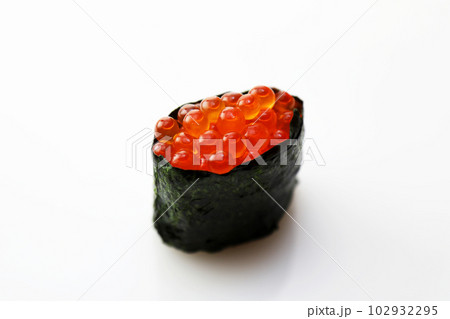 いくら軍艦巻き いくら軍艦巻き 102932295