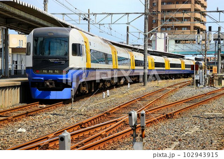 『醤油と漁港の町』銚子と東京を結ぶ… 特急しおさい・255系 102943915