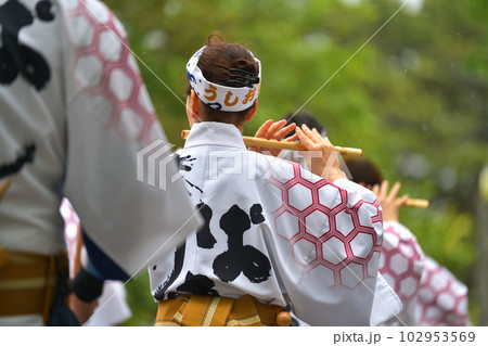 阿波踊り　春の祭典「徳島城　阿波踊り」　有名連の鳴り物 102953569