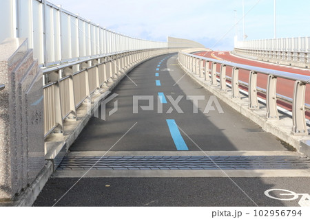 千葉県市川市にある「妙典橋」 102956794