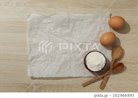 Concept of accessories for cooking and baking - baking paper 102966995