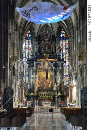 ウィーン シュテファン寺院内部の写真素材 [102970833] - PIXTA