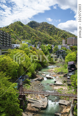 定山渓温泉街 102972803