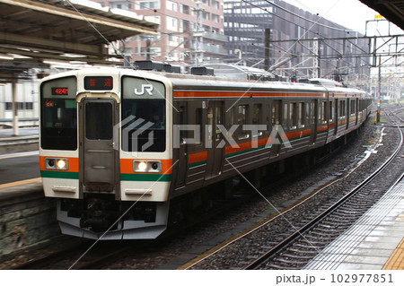 両毛線211系(6両編成:小山⇔高崎) 両毛線211系(6両編成:小山⇔高崎) 102977851