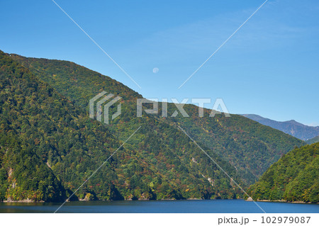 長野県 梓湖の景色 長野県 梓湖の景色 102979087