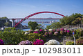 音戸の瀬戸にかかる第二音戸大橋 102983011
