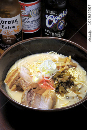 角煮豚骨らーめん　豚骨ラーメン　角煮らーめん 102986507