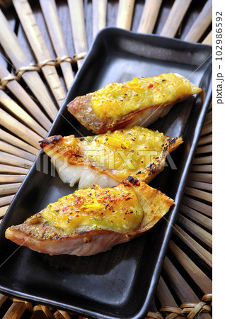 白身魚 ネギ味噌焼き 白身魚 ネギ味噌焼き 102986592