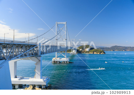 淡路島から見る大鳴門橋の絶景風景 102989913