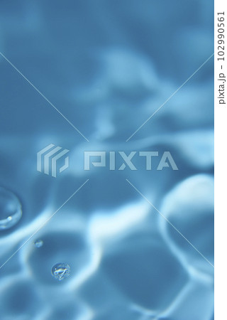 008.One or more drops of water splashing into waves and undefined shapes. Wallpaper 008.One or more drops of water splashing into waves and undefined shapes. Wallpaper 102990561