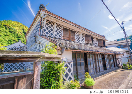 (静岡県松崎町)なまこ壁の建物・伊豆文邸 (静岡県松崎町)なまこ壁の建物・伊豆文邸 102998511
