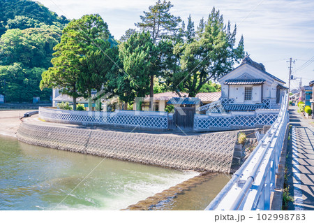 (静岡県松崎町)なまこ壁の通り・建物 (静岡県松崎町)なまこ壁の通り・建物 102998783