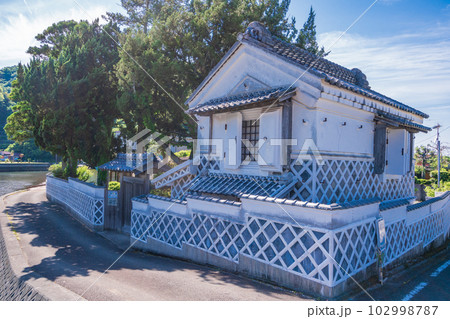 (静岡県松崎町)なまこ壁の通り・建物 (静岡県松崎町)なまこ壁の通り・建物 102998787