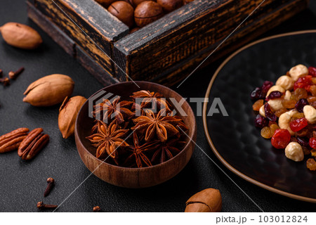 Roasted pecans and macadamia nuts, dried tangerine, dried berries 103012824
