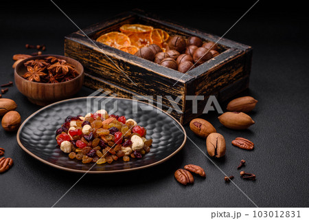 Roasted pecans and macadamia nuts, dried tangerine, dried berries 103012831