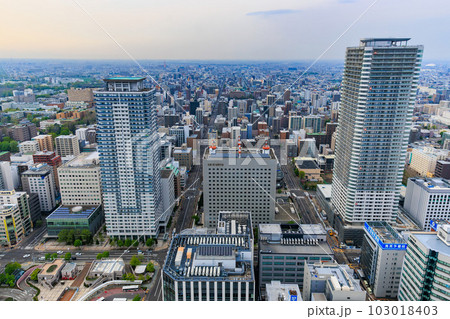 北海道　札幌市　JRタワー展望台からの都市風景 103018403