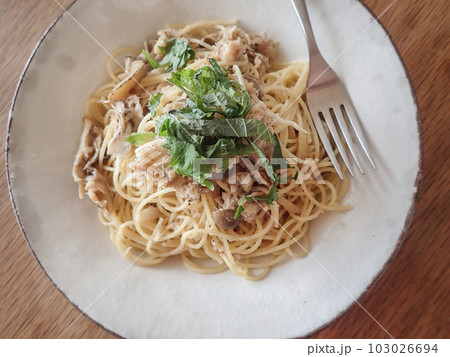 ヒラメと大葉のパスタ ヒラメと大葉のパスタ 103026694