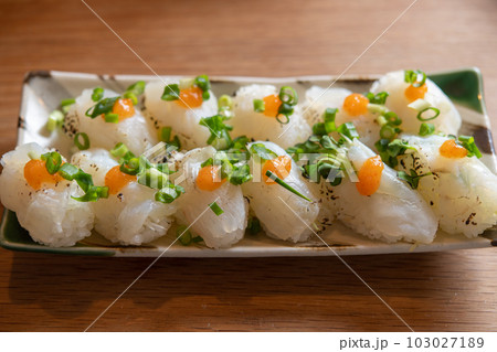 寒平目の炙り寿司〜紅葉おろしとネギポン酢〜 103027189