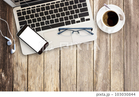 Mix of office supplies and gadget 103030844