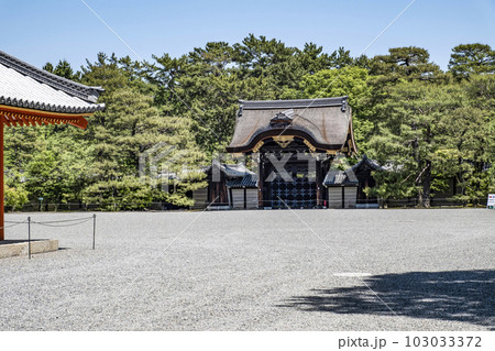 京都御所(2023年春)建春門 京都御所(2023年春)建春門 103033372