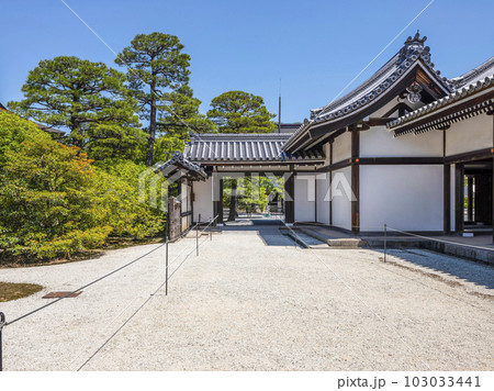 京都御所（2023年春）清涼殿への入口 103033441
