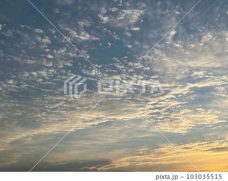 きれいな夕景(151) ［春の空／美しい春の夕暮れ］(2) 103035515