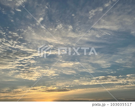 きれいな夕景(152) ［春の空／美しい春の夕暮れ］(3) 103035517