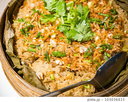 Smoldered Flavored Rice (Steamed glutinous Rice) topped with Sakura Shrimp 103036815