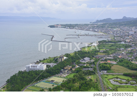 鹿児島県指宿市魚見岳とその周辺の風景 鹿児島県指宿市魚見岳とその周辺の風景 103037012