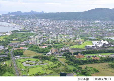 鹿児島県指宿市魚見岳とその周辺の風景 鹿児島県指宿市魚見岳とその周辺の風景 103037014