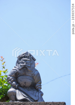 塀にある民家の守り神　鐘馗　5 103037334