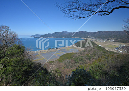 若狭 国吉城 曲輪と遺構 日本海の眺望 若狭 国吉城 曲輪と遺構 日本海の眺望 103037520