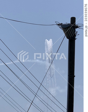 ブルーインパルスの飛行 103039076