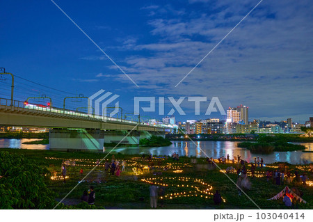 夜の東京都狛江市東和泉から川崎市多摩区登戸方面を見る 103040414