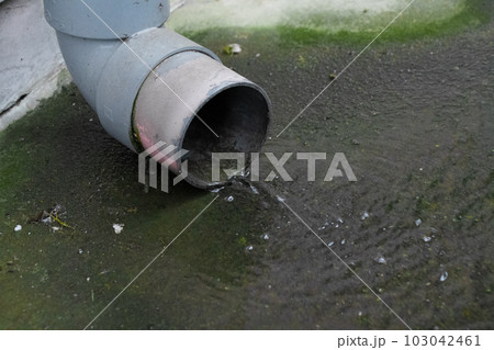 雨樋からの排水 雨樋からの排水 103042461