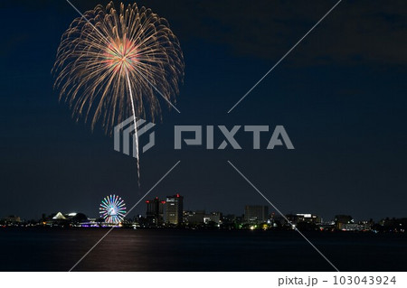 名港水上芸術花火 103043924