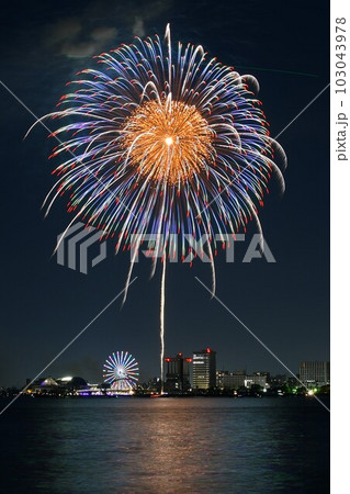 名港水上芸術花火 103043978