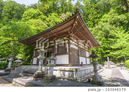 長谷寺　納骨堂（奈良県桜井市初瀬） 103046579
