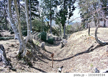竹中半兵衛の美濃「菩提山城」 遺構と廓群 竹中半兵衛の美濃「菩提山城」 遺構と廓群 103049594