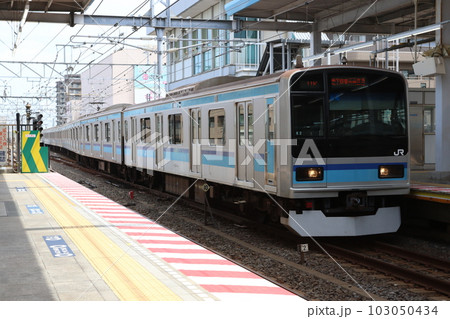 東西線直通用のJR東日本E231系800番台の写真素材 [103050434] - PIXTA