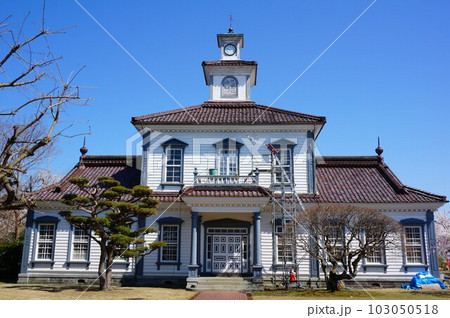 鶴岡の旧西田川郡役所 103050518