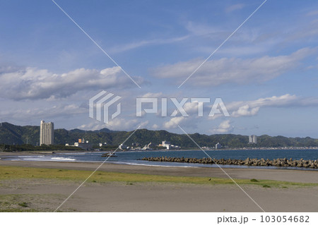<千葉県>鴨川市 前原海水浴場 <千葉県>鴨川市 前原海水浴場 103054682