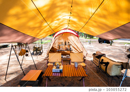 森林サイトでキャンプ イメージ 森林サイトでキャンプ イメージ 103055272